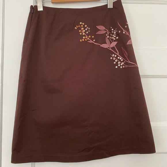 Chocolate brown cotton floral embroidered skirt - Picture 3 of 7